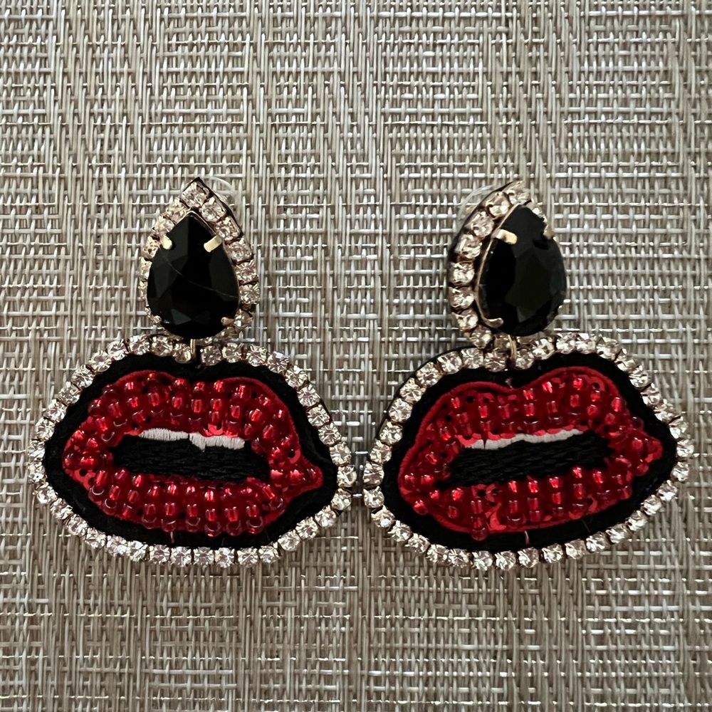 Lips Rhinestone Earrings